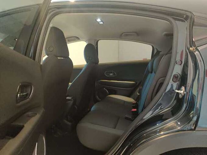 Honda HR-V HR-V 1.5 i-VTEC CVT Elegance AUTOMAAT + TREKHAAK