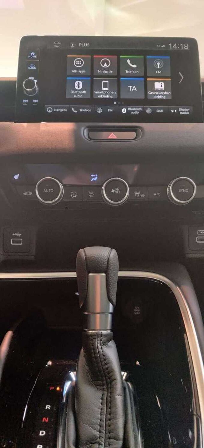 Honda HR-V 1.5i Elegance eCVT FULL HYBRIDE/SLECHTS 4.100 KM